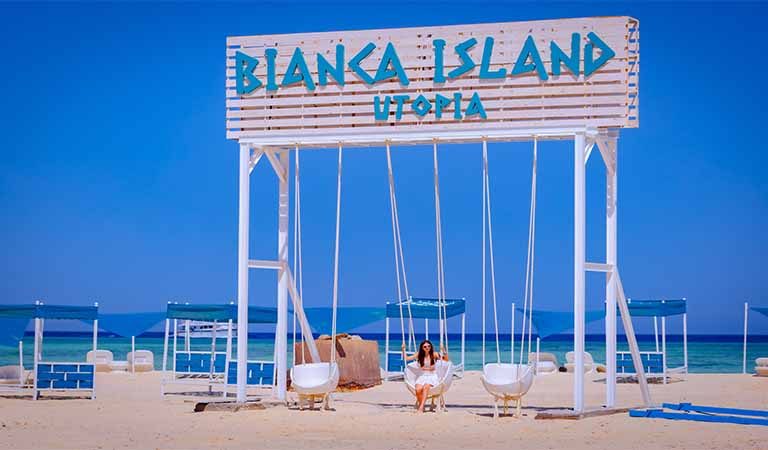 Wyspa Bianca Soma Bay Hurghada – biała piaszczysta plaża i turkusowe wody Morza Czerwonego