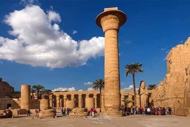 Jednodniowa wycieczka z Marsa Alam do Luksoru. Zwiedzanie Świątyni Karnak, Doliny Królów, Świątyni Hatszepsut i Kolosów Memnona z polskim przewodnikiem-egiptologiem. Lunch i transport wliczone w cenę.