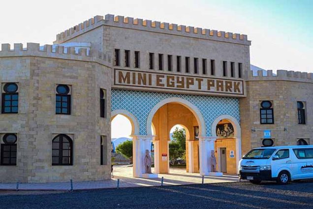 Zwiedzanie Mini Egypt Park w Hurghadzie z przewodnikiem – 55 słynnych zabytków